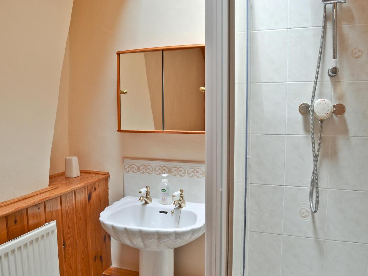 Holiday home No 2 Flowery Bank